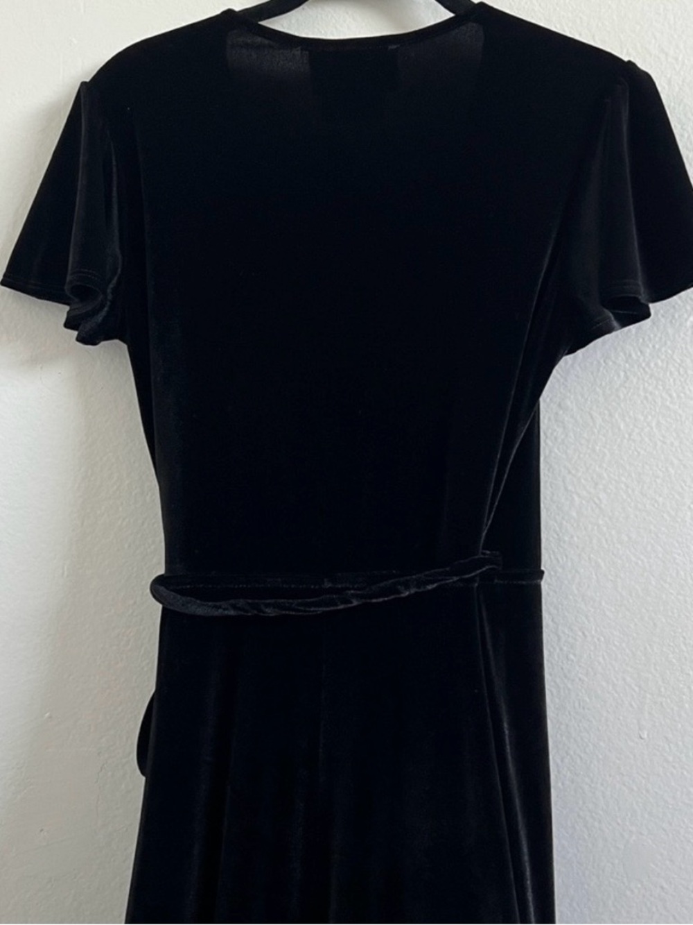 BHLDN | Anthropologie Black Velvet V-Neck Wrap Midi Short Sleeve Dress - Size XS - Picture 7 of 9